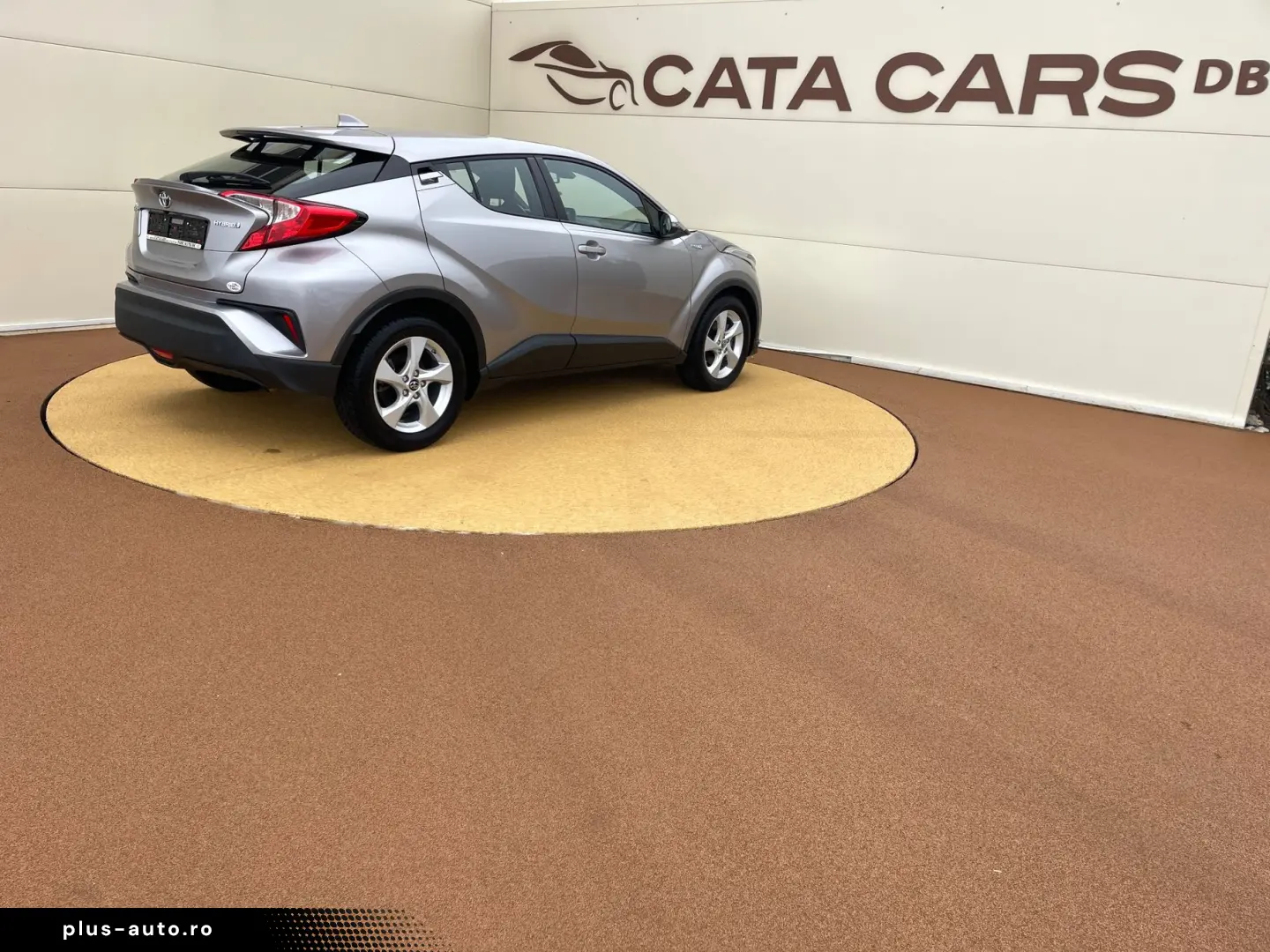 Toyota C-HR 1.8VVT  122CP  Front Assist  Keyless  Camera  Na