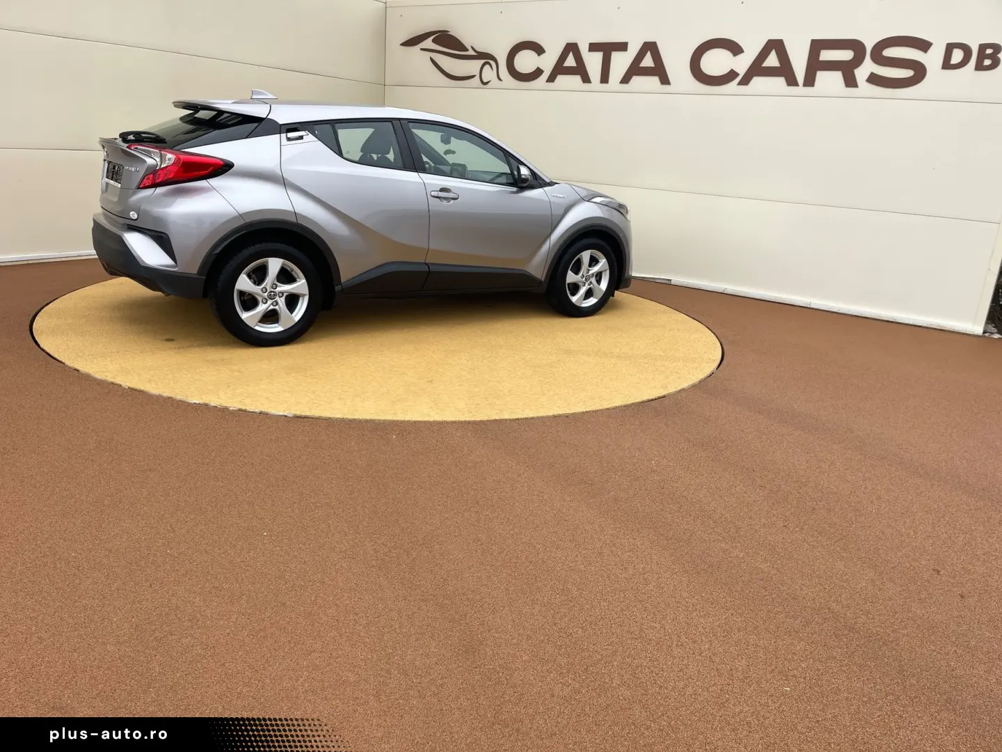 Toyota C-HR 1.8VVT  122CP  Front Assist  Keyless  Camera  Na