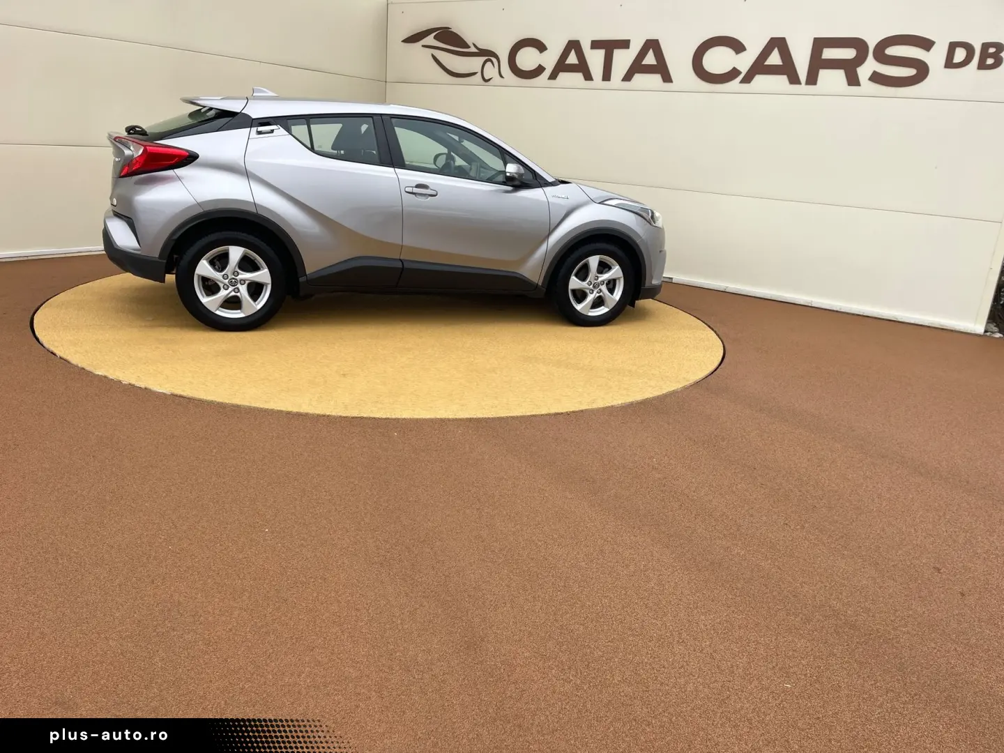 Toyota C-HR 1.8VVT  122CP  Front Assist  Keyless  Camera  Na