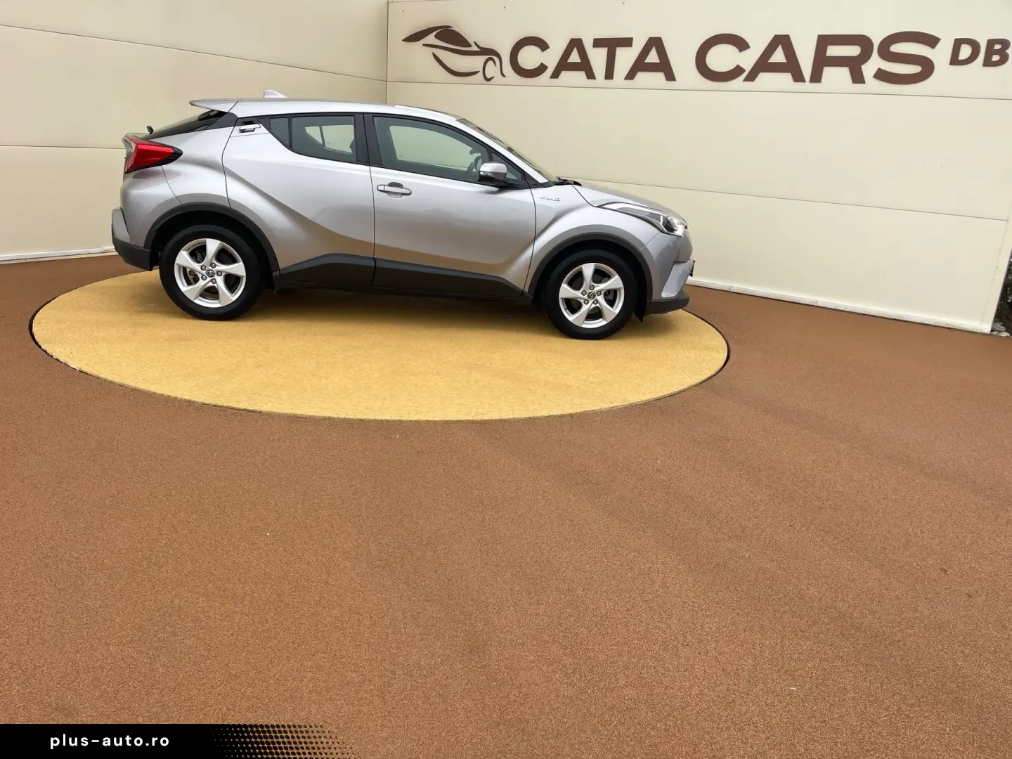 Toyota C-HR 1.8VVT  122CP  Front Assist  Keyless  Camera  Na