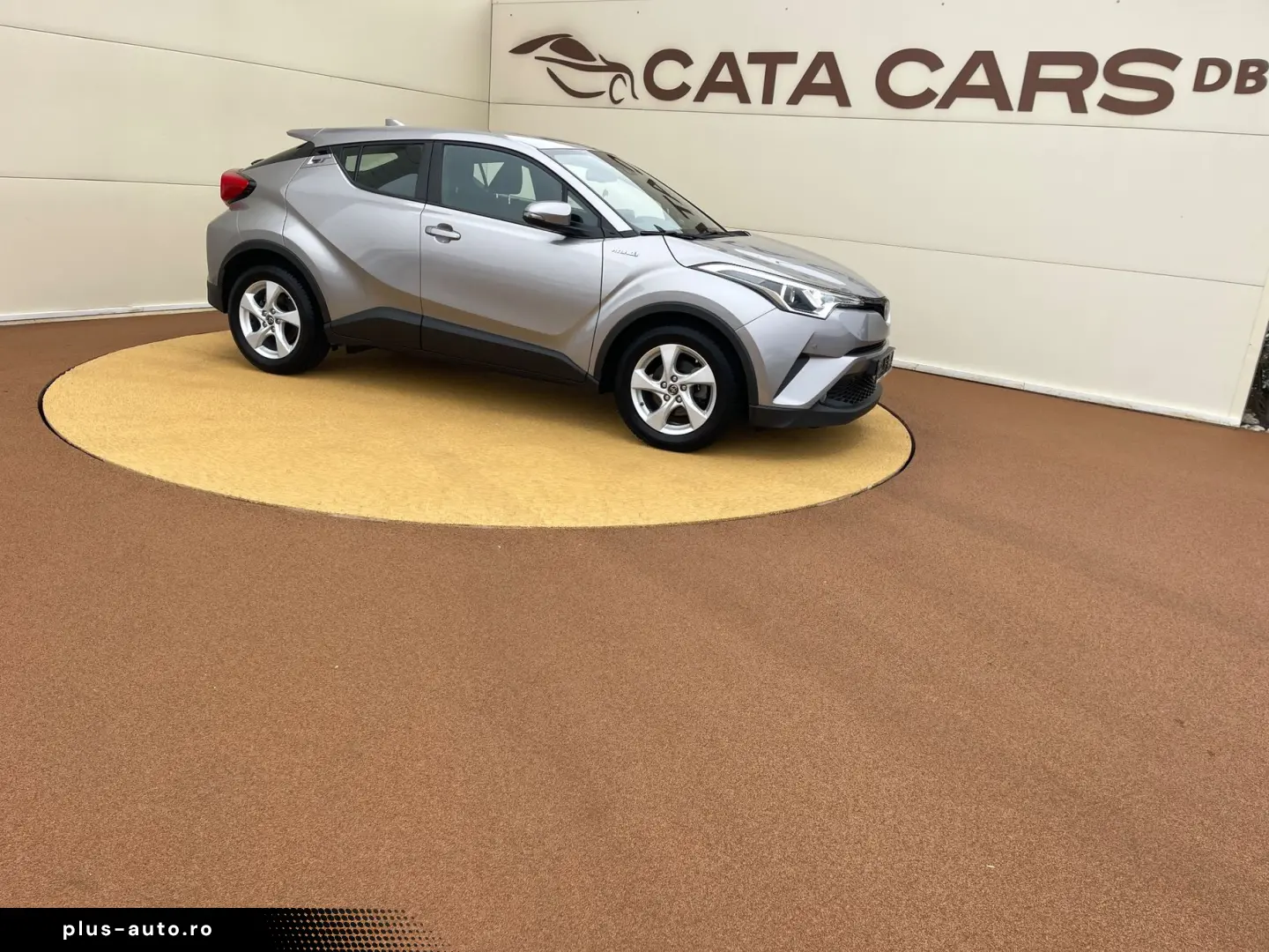 Toyota C-HR 1.8VVT  122CP  Front Assist  Keyless  Camera  Na
