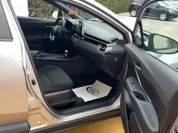 Toyota C-HR 1.8VVT  122CP  Front Assist  Keyless  Camera  Na
