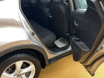 Toyota C-HR 1.8VVT  122CP  Front Assist  Keyless  Camera  Na