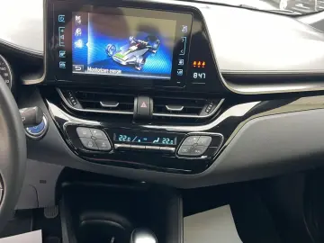 Toyota C-HR 1.8VVT  122CP  Front Assist  Keyless  Camera  Na