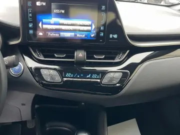 Toyota C-HR 1.8VVT  122CP  Front Assist  Keyless  Camera  Na