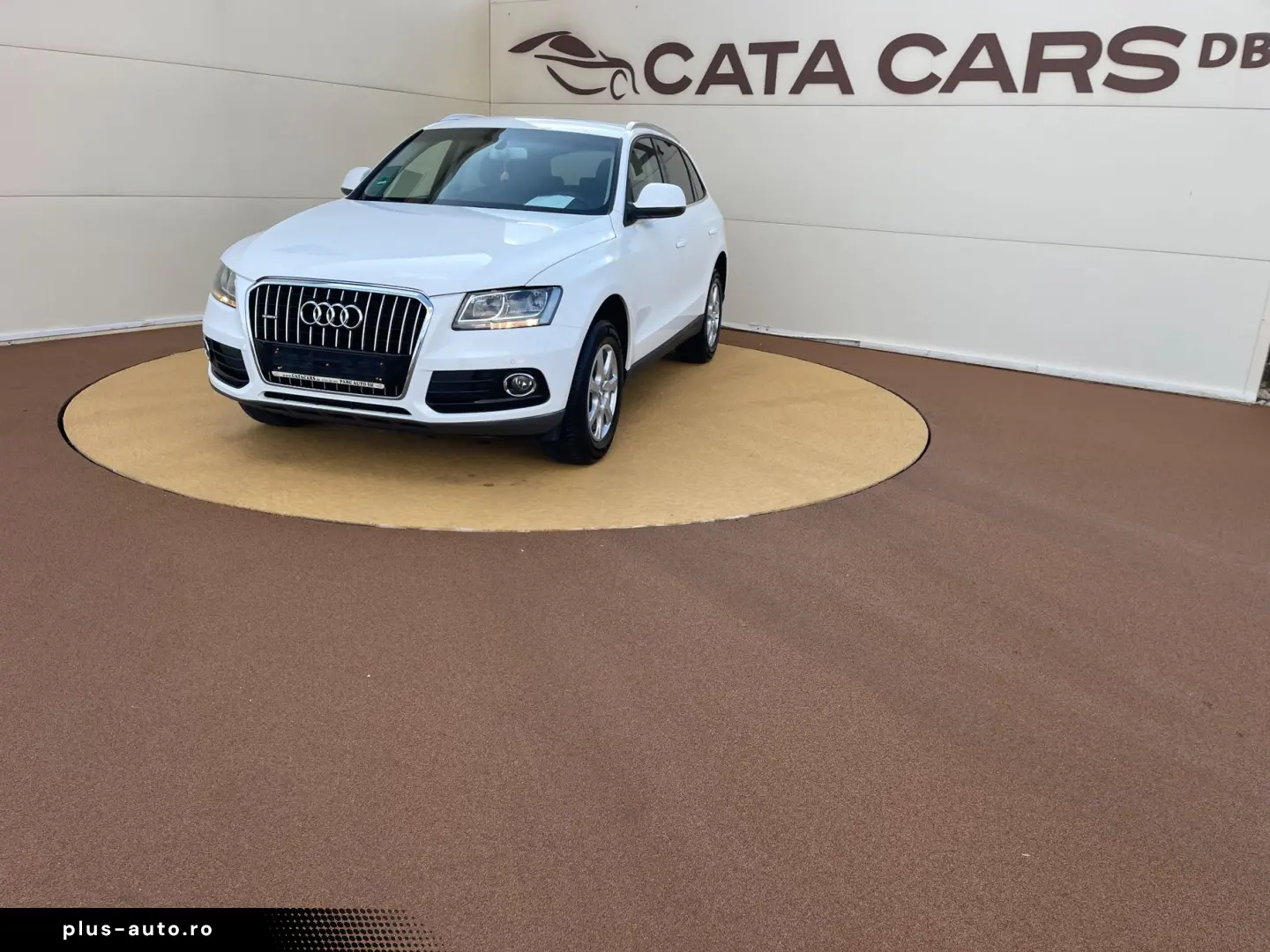 Audi Q5 2.0TDI  177CP  Quattro  Navi  Piele  Scaune incalzit