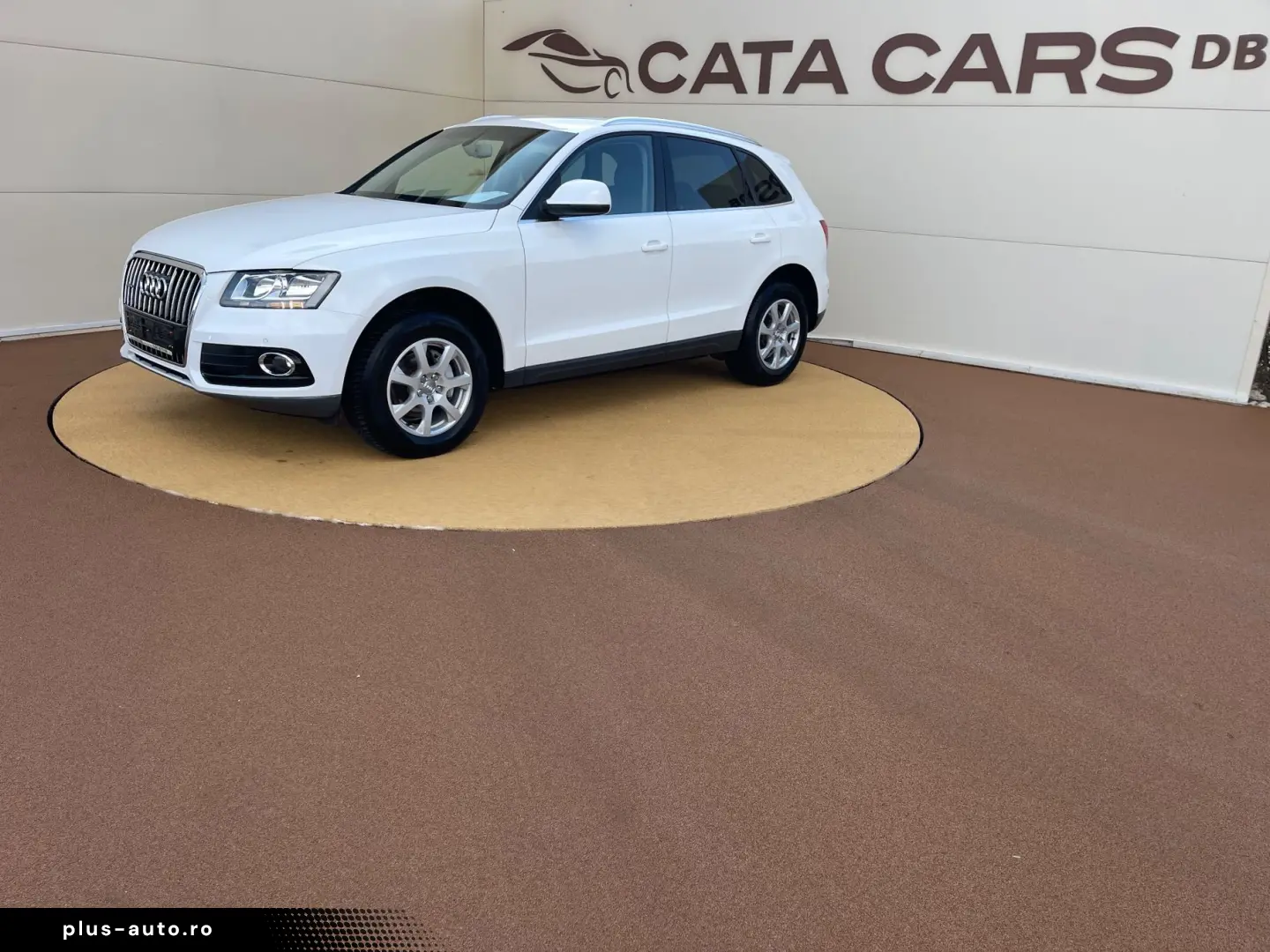 Audi Q5 2.0TDI  177CP  Quattro  Navi  Piele  Scaune incalzit