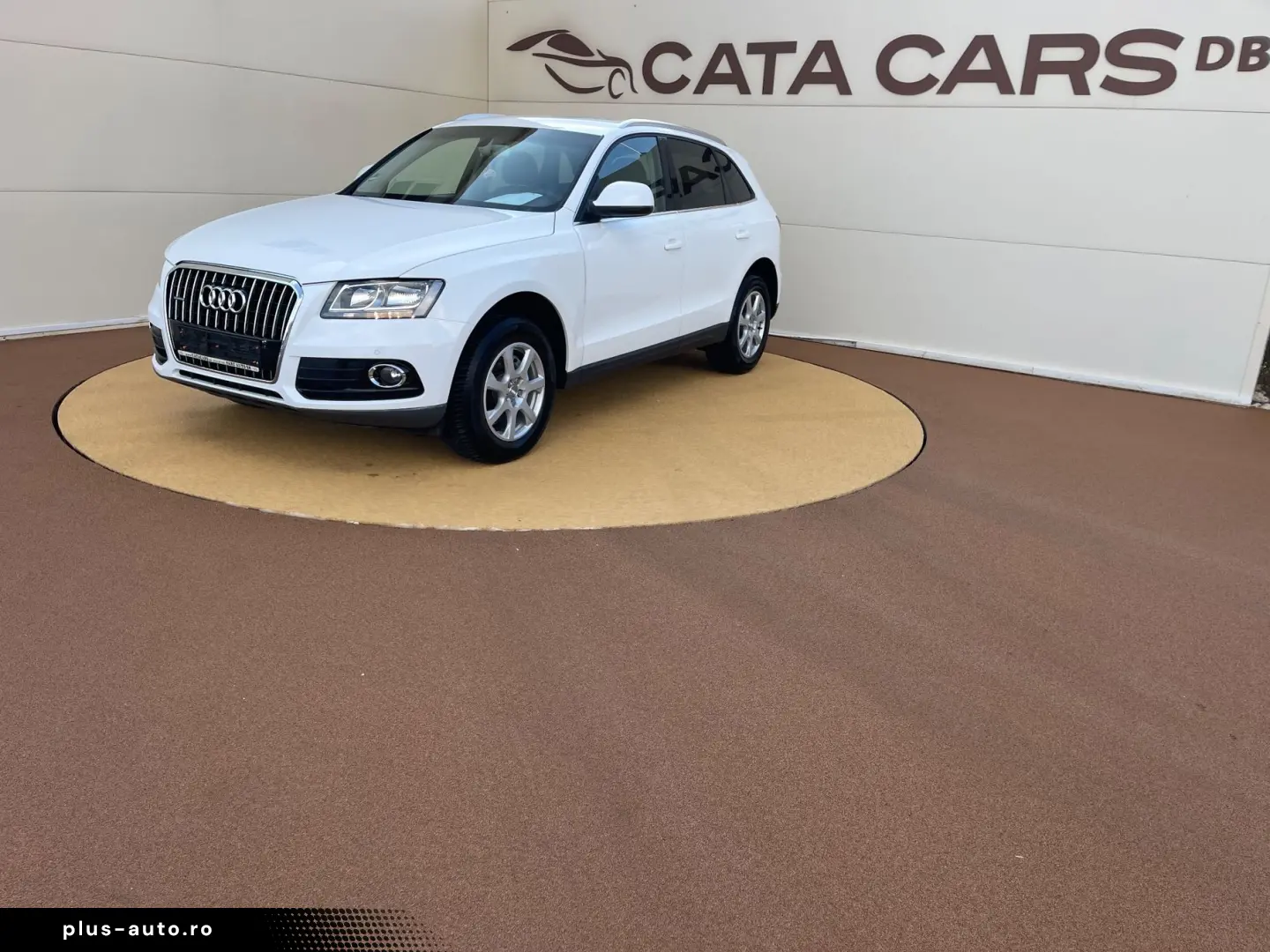 Audi Q5 2.0TDI  177CP  Quattro  Navi  Piele  Scaune incalzit