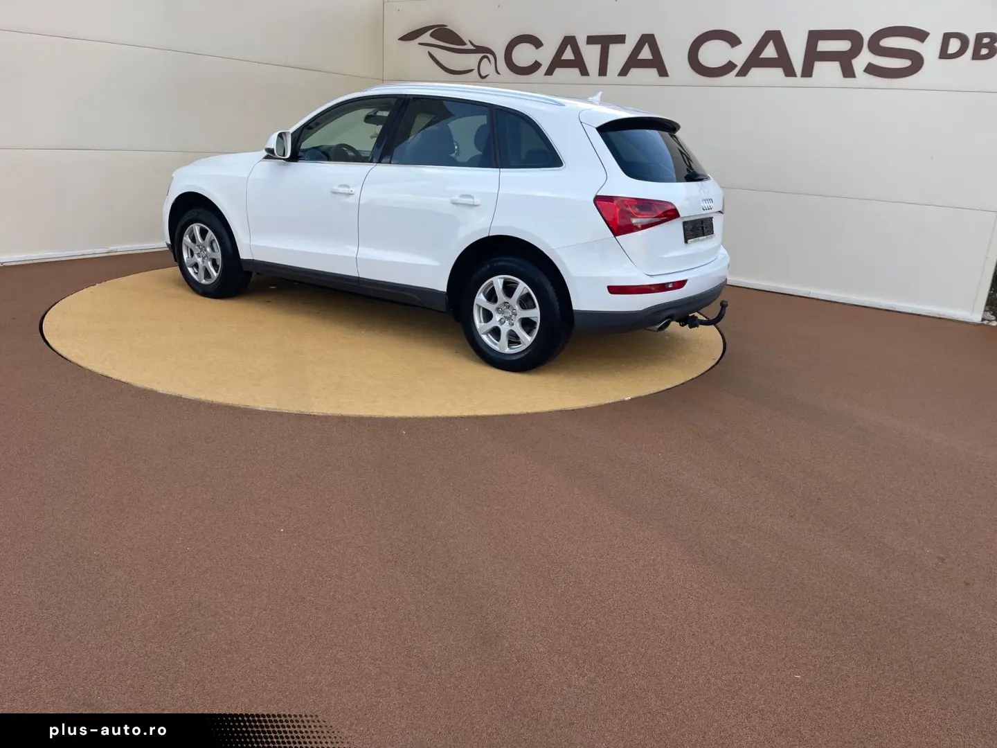 Audi Q5 2.0TDI  177CP  Quattro  Navi  Piele  Scaune incalzit