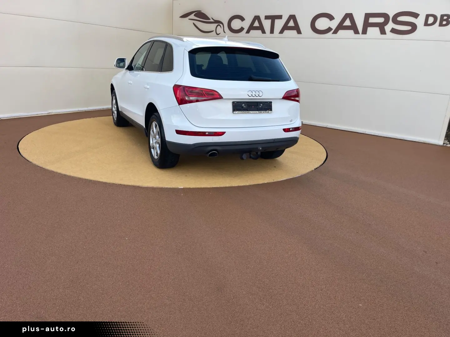 Audi Q5 2.0TDI  177CP  Quattro  Navi  Piele  Scaune incalzit