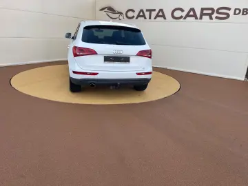 Audi Q5 2.0TDI  177CP  Quattro  Navi  Piele  Scaune incalzit