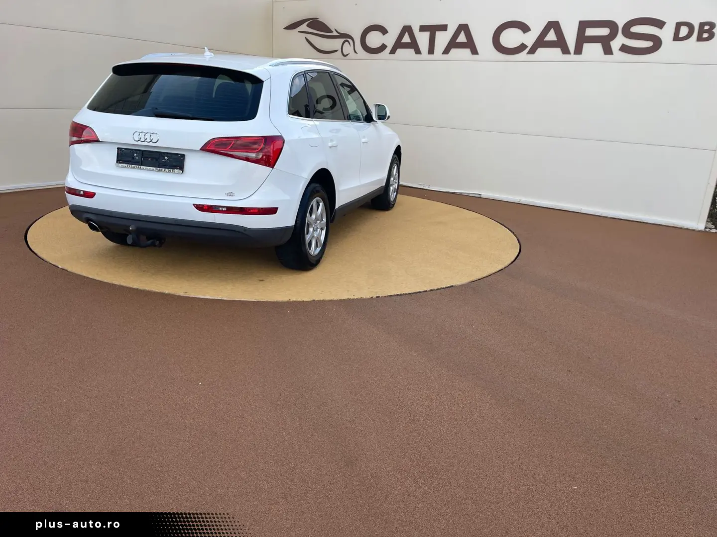 Audi Q5 2.0TDI  177CP  Quattro  Navi  Piele  Scaune incalzit