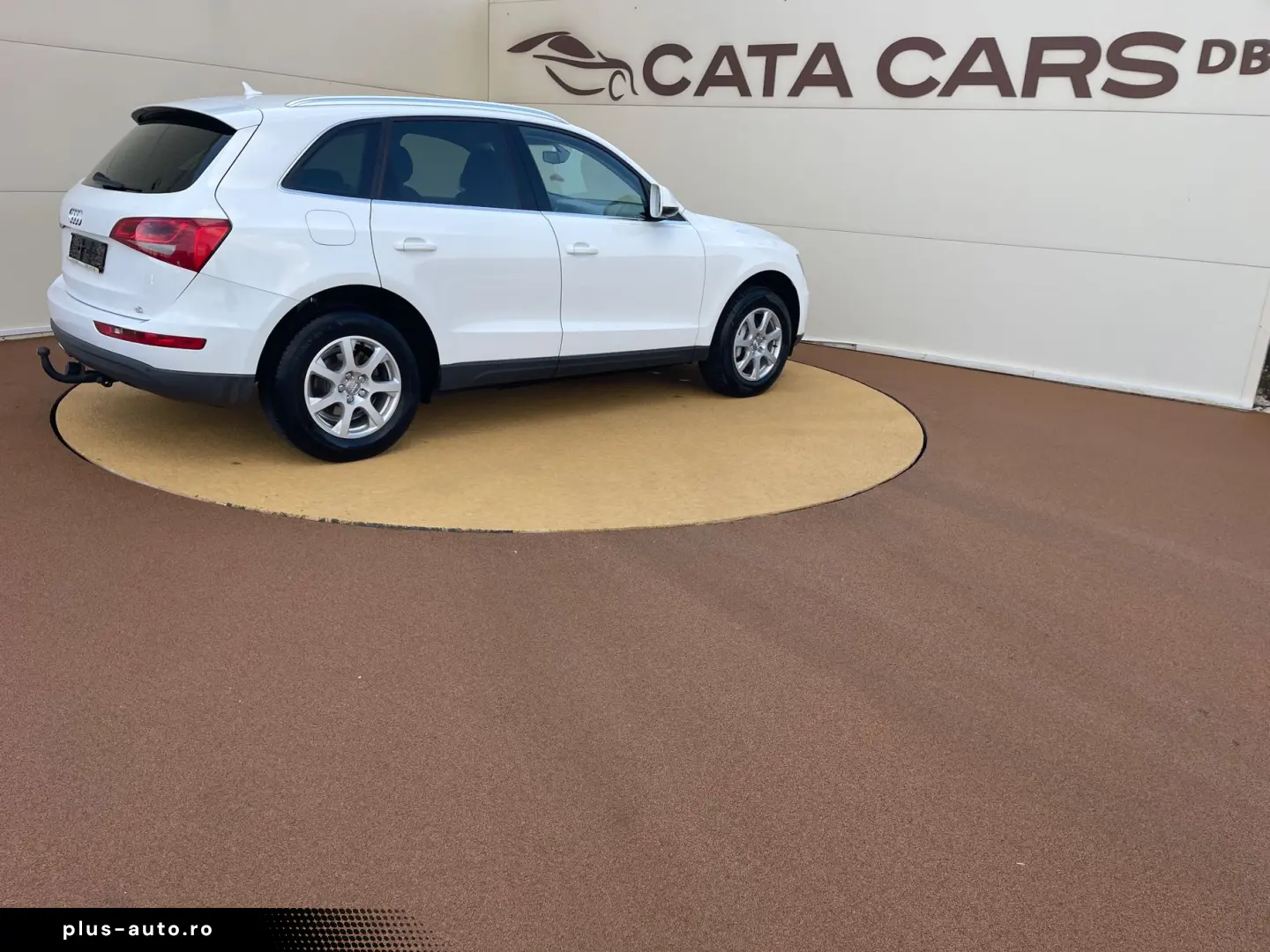 Audi Q5 2.0TDI  177CP  Quattro  Navi  Piele  Scaune incalzit