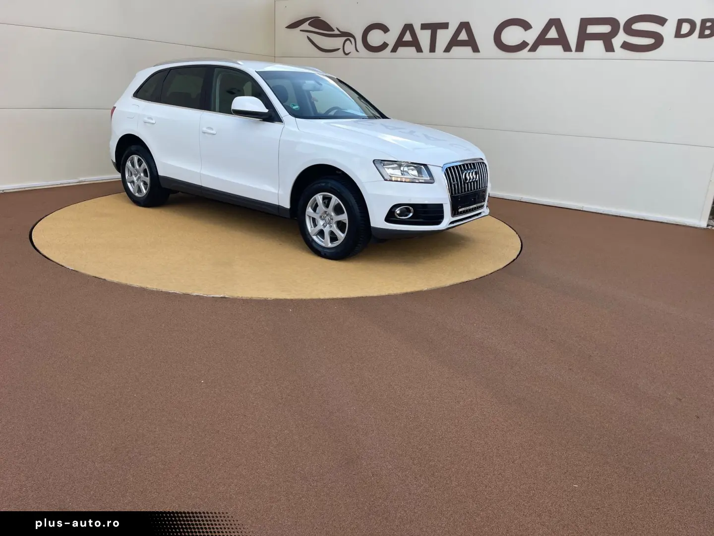 Audi Q5 2.0TDI  177CP  Quattro  Navi  Piele  Scaune incalzit