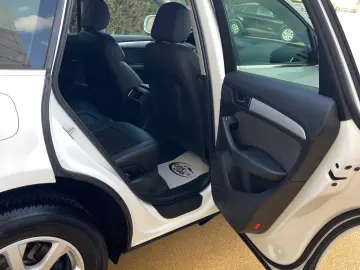 Audi Q5 2.0TDI  177CP  Quattro  Navi  Piele  Scaune incalzit