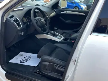 Audi Q5 2.0TDI  177CP  Quattro  Navi  Piele  Scaune incalzit