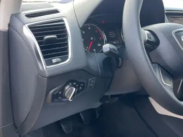 Audi Q5 2.0TDI  177CP  Quattro  Navi  Piele  Scaune incalzit