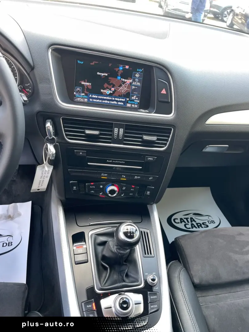 Audi Q5 2.0TDI  177CP  Quattro  Navi  Piele  Scaune incalzit