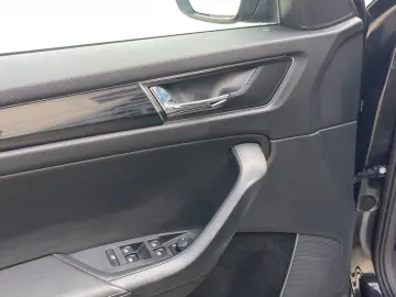 Skoda Kodiaq 2.0TDI 150CP  7LOCURI  LED  Distronic  Keyless