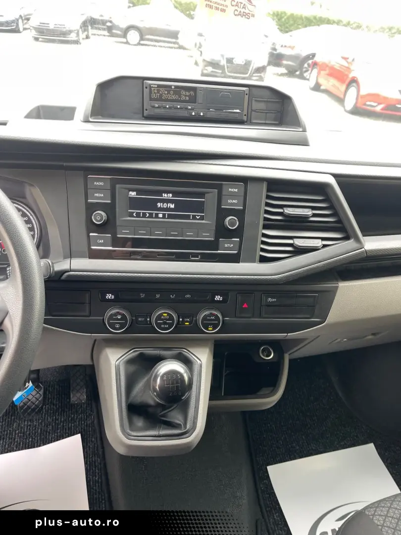 Volkswagen Caravelle