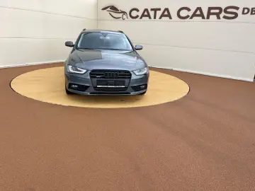 Audi A4 2.0TDI  177CP  Quattro  BI-Xenon  Navi  Camera  Dist
