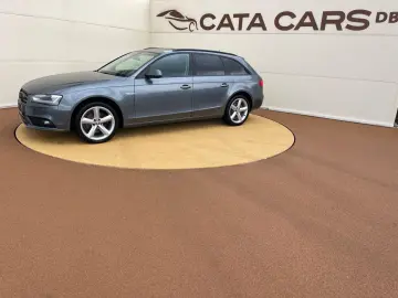 Audi A4 2.0TDI  177CP  Quattro  BI-Xenon  Navi  Camera  Dist