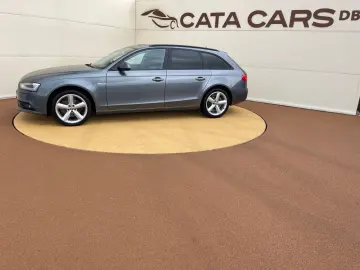 Audi A4 2.0TDI  177CP  Quattro  BI-Xenon  Navi  Camera  Dist