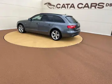 Audi A4 2.0TDI  177CP  Quattro  BI-Xenon  Navi  Camera  Dist
