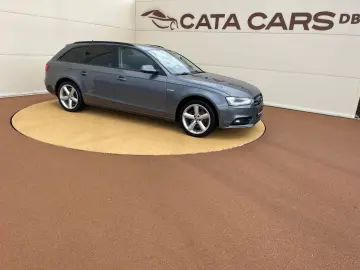 Audi A4 2.0TDI  177CP  Quattro  BI-Xenon  Navi  Camera  Dist