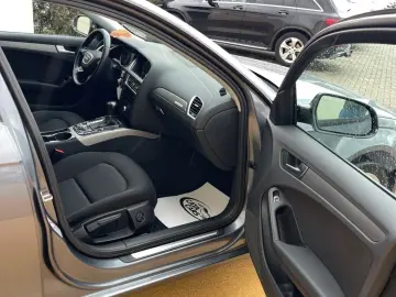 Audi A4 2.0TDI  177CP  Quattro  BI-Xenon  Navi  Camera  Dist