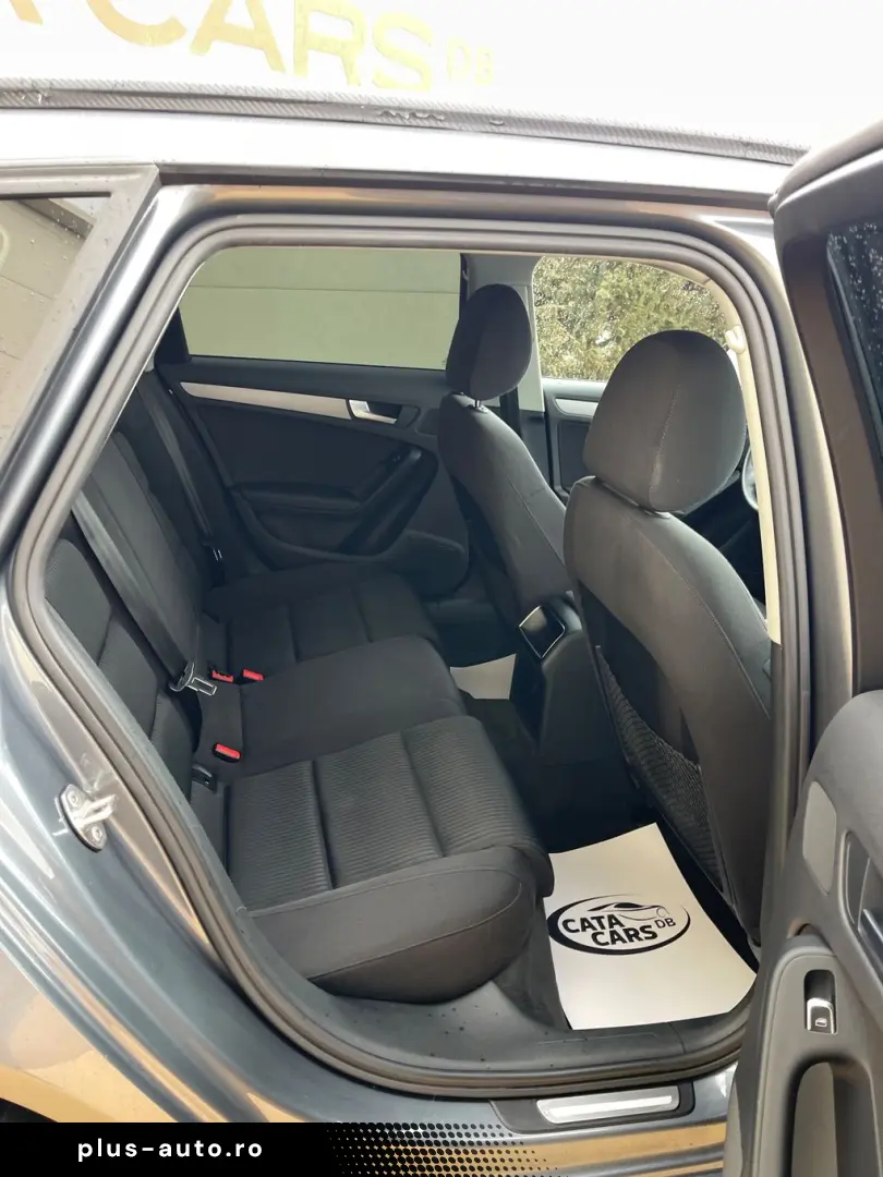 Audi A4 2.0TDI  177CP  Quattro  BI-Xenon  Navi  Camera  Dist