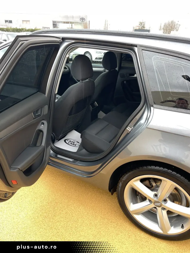 Audi A4 2.0TDI  177CP  Quattro  BI-Xenon  Navi  Camera  Dist