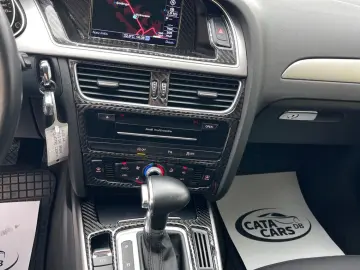 Audi A4 2.0TDI  177CP  Quattro  BI-Xenon  Navi  Camera  Dist