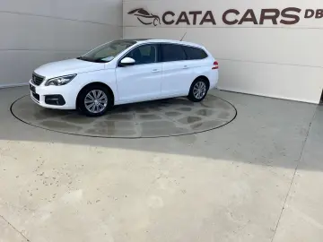 Peugeot 308 1.5HDI  131CP  LED  Navi  Panoramic  Piele  Fron