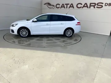 Peugeot 308 1.5HDI  131CP  LED  Navi  Panoramic  Piele  Fron