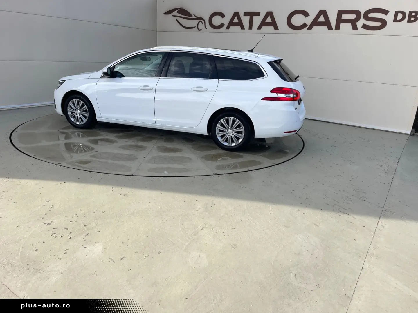 Peugeot 308 1.5HDI  131CP  LED  Navi  Panoramic  Piele  Fron