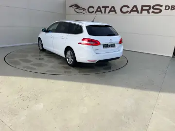 Peugeot 308 1.5HDI  131CP  LED  Navi  Panoramic  Piele  Fron