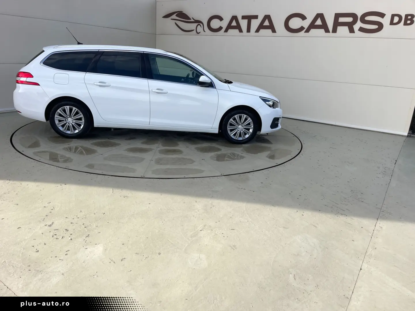 Peugeot 308 1.5HDI  131CP  LED  Navi  Panoramic  Piele  Fron