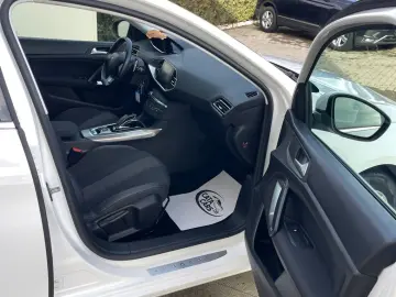 Peugeot 308 1.5HDI  131CP  LED  Navi  Panoramic  Piele  Fron