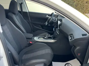 Peugeot 308 1.5HDI  131CP  LED  Navi  Panoramic  Piele  Fron