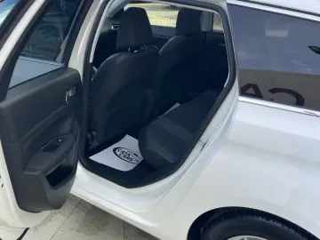 Peugeot 308 1.5HDI  131CP  LED  Navi  Panoramic  Piele  Fron