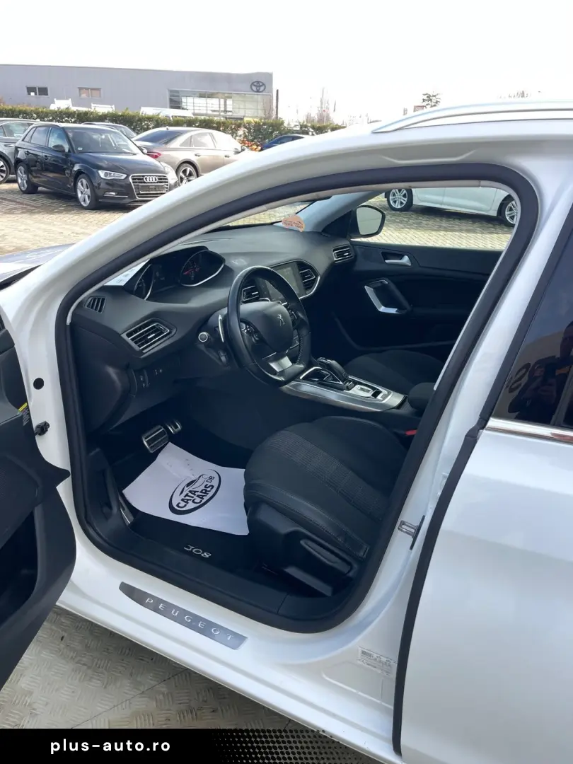 Peugeot 308 1.5HDI  131CP  LED  Navi  Panoramic  Piele  Fron