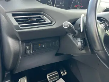 Peugeot 308 1.5HDI  131CP  LED  Navi  Panoramic  Piele  Fron