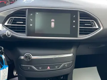 Peugeot 308 1.5HDI  131CP  LED  Navi  Panoramic  Piele  Fron