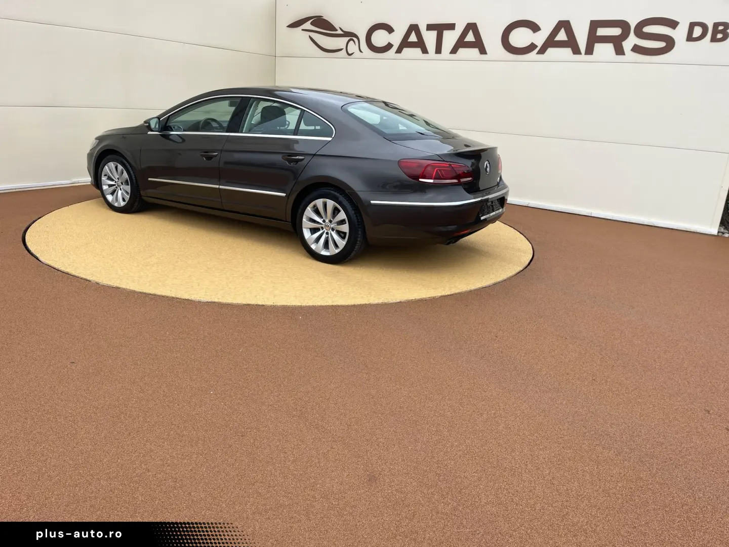 Volkswagen Passat-Cc