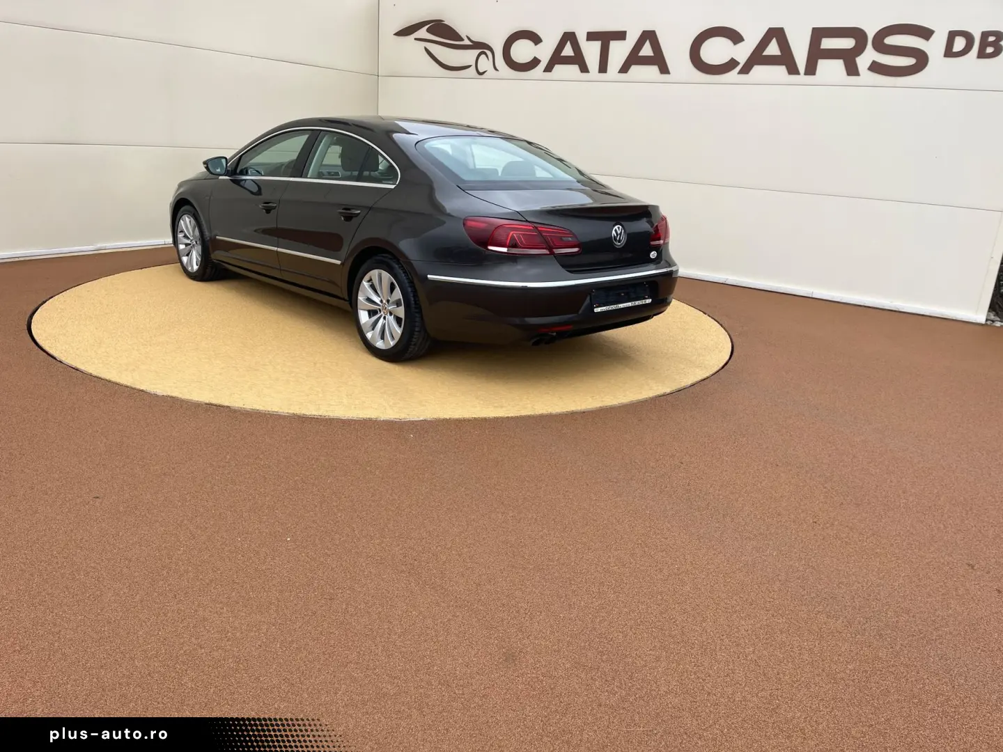 Volkswagen Passat-Cc