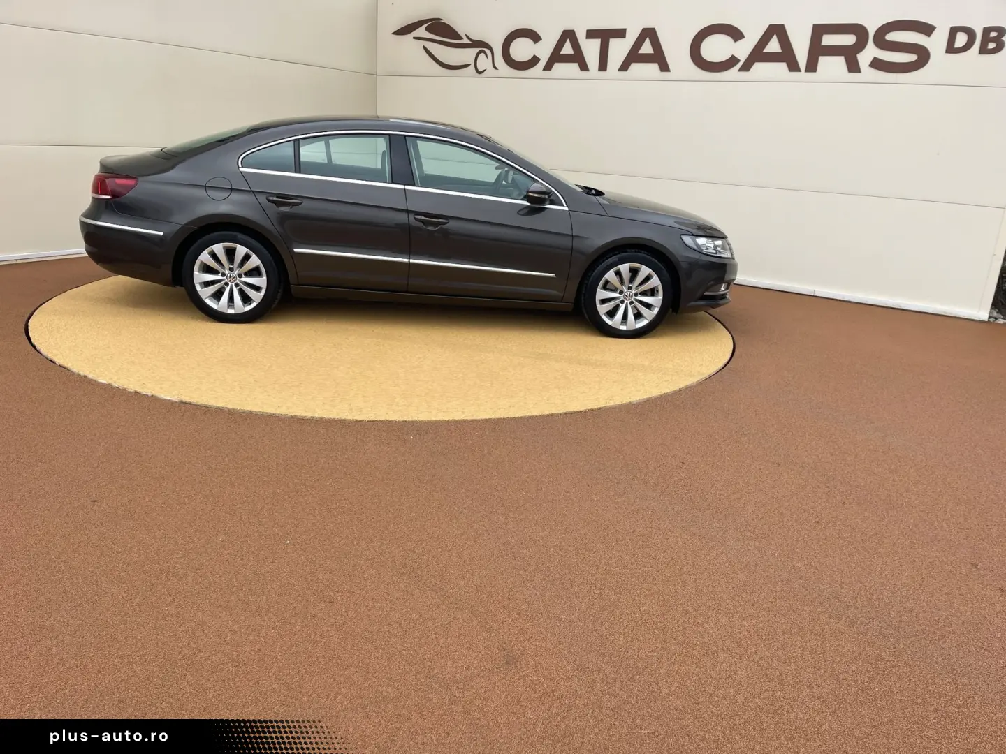 Volkswagen Passat-Cc