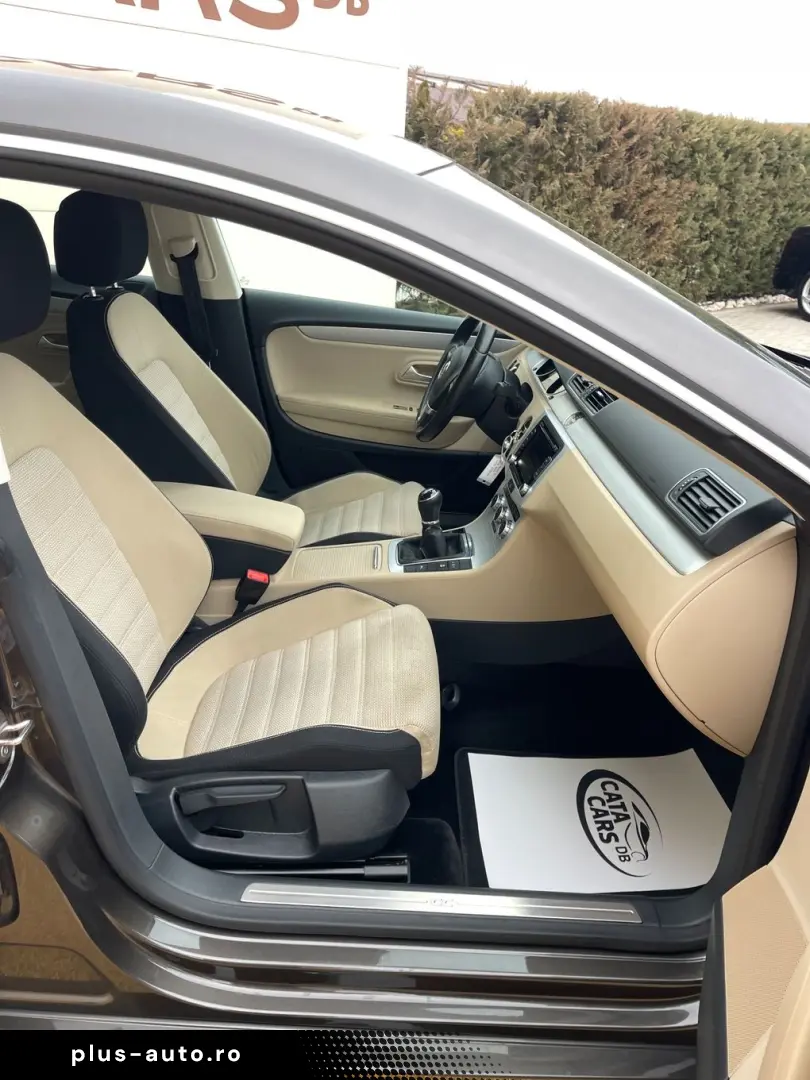 Volkswagen Passat-Cc