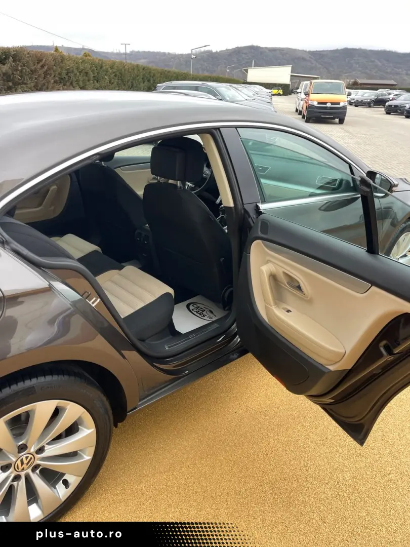 Volkswagen Passat-Cc