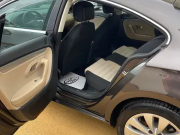 Volkswagen Passat-Cc